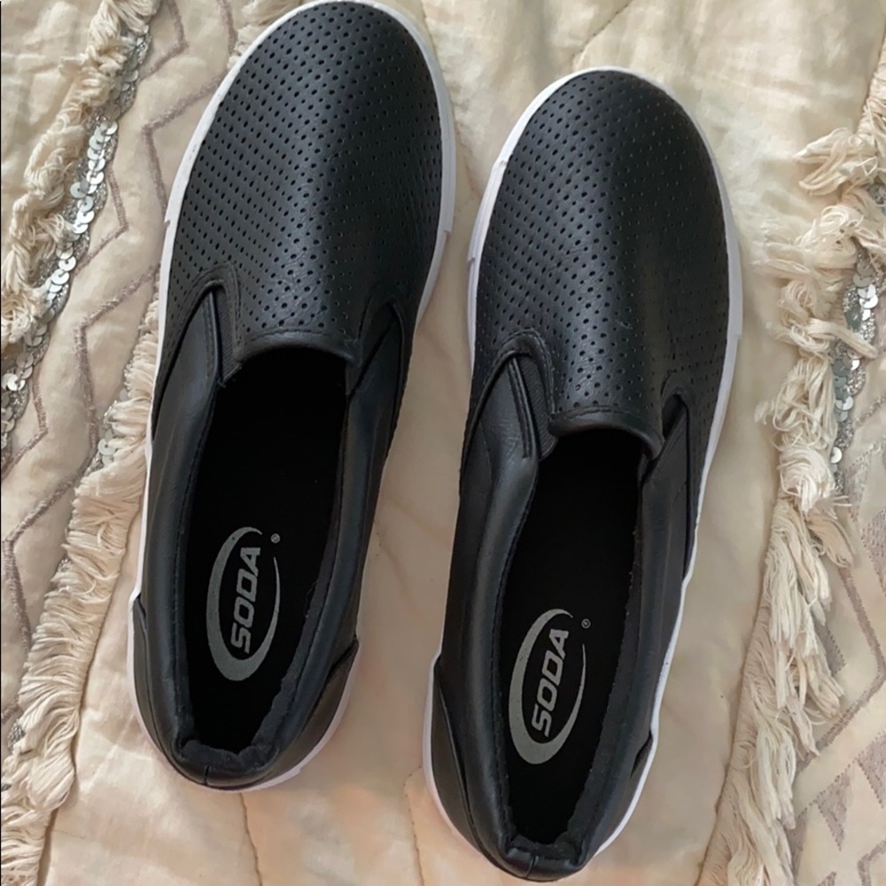 Black Shoes/Soda